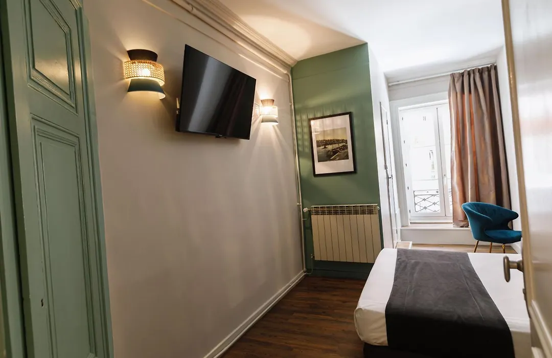 Hotel Du Dauphin-1